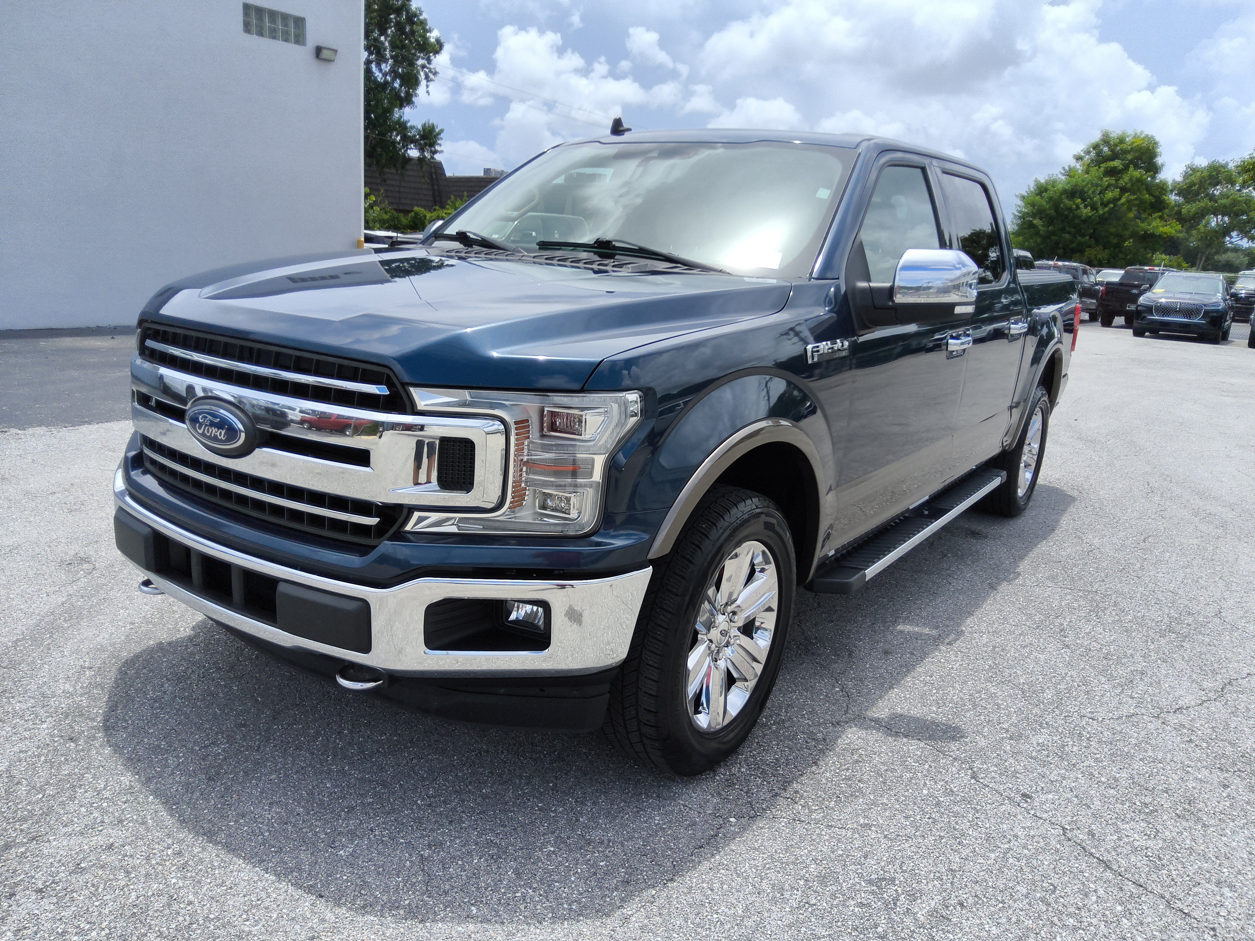 Certified 2019 Ford F150 Lariat w/ Equipment Group 502A Luxury