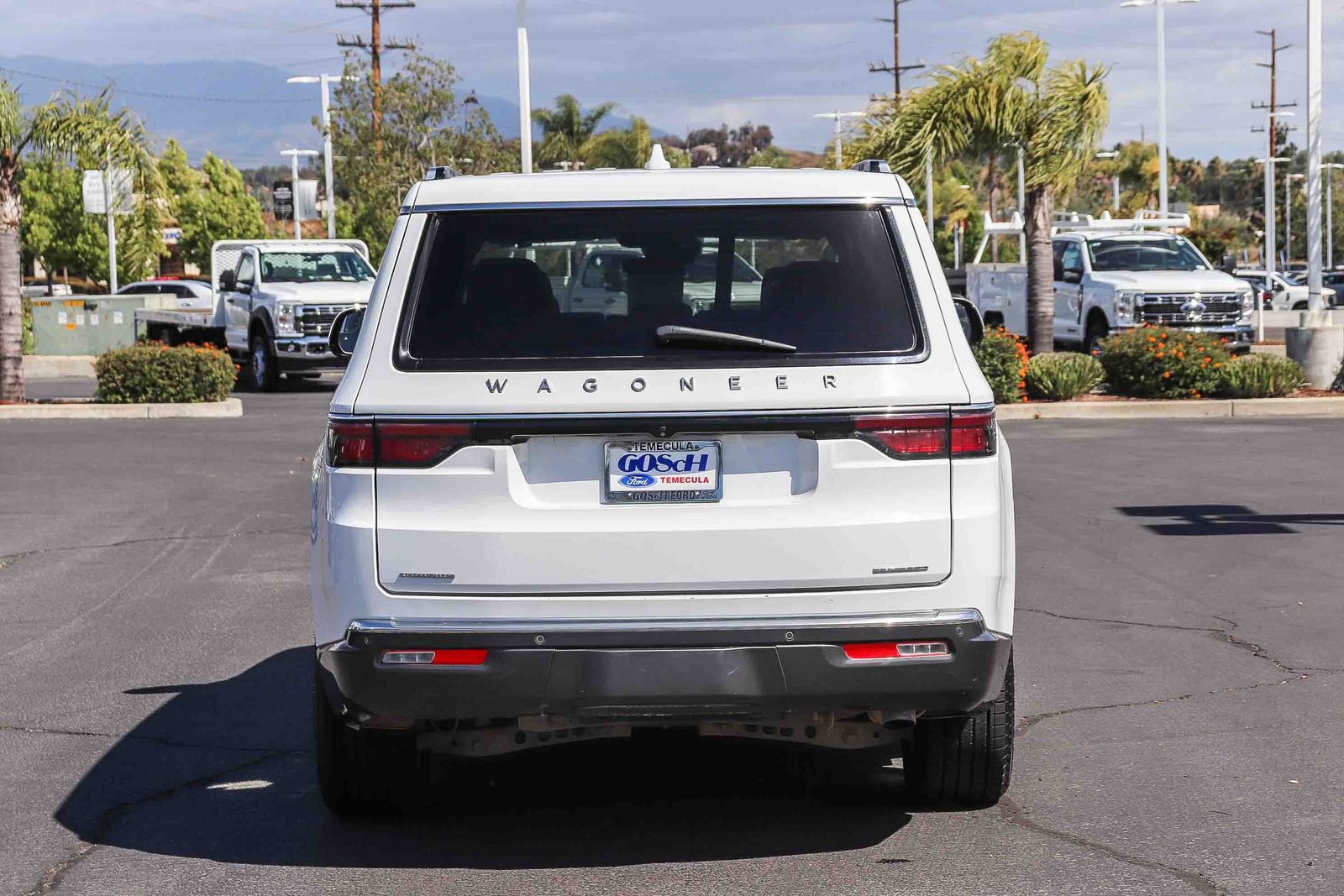 Used 2022 Jeep Wagoneer Series III w/ Flexible Seating Group AWD/4WD image 5