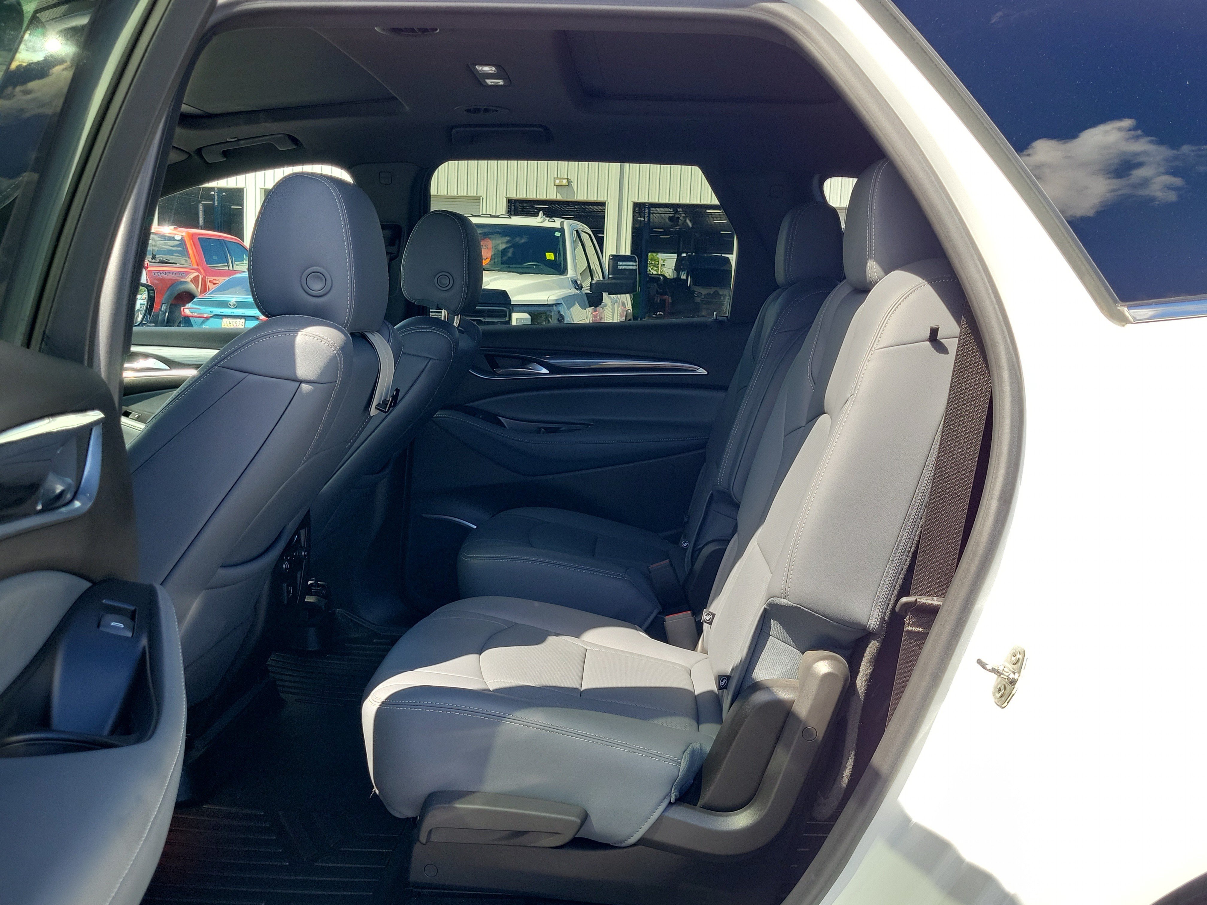 Used 2023 Buick Enclave Essence w/ Experience Buick Package FWD image 14