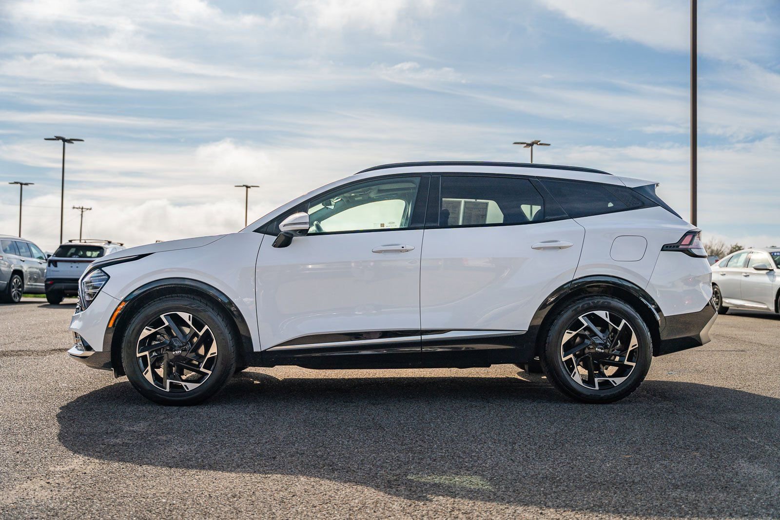 Used 2023 Kia Sportage SX image 4