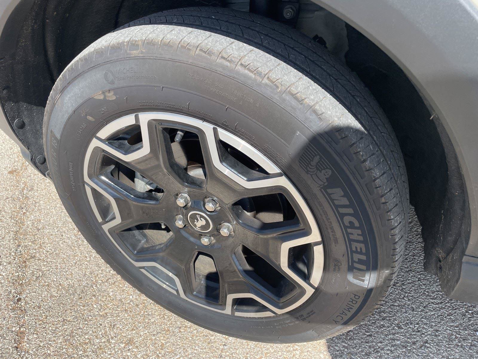 Certified 2025 Ford Bronco Sport Outer Banks w/ Outer Banks Tech Package+ AWD/4WD image 31