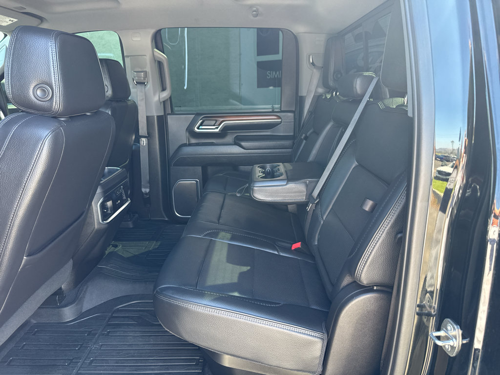 Used 2024 GMC Sierra 2500 Denali w/ Technology Package AWD/4WD image 18