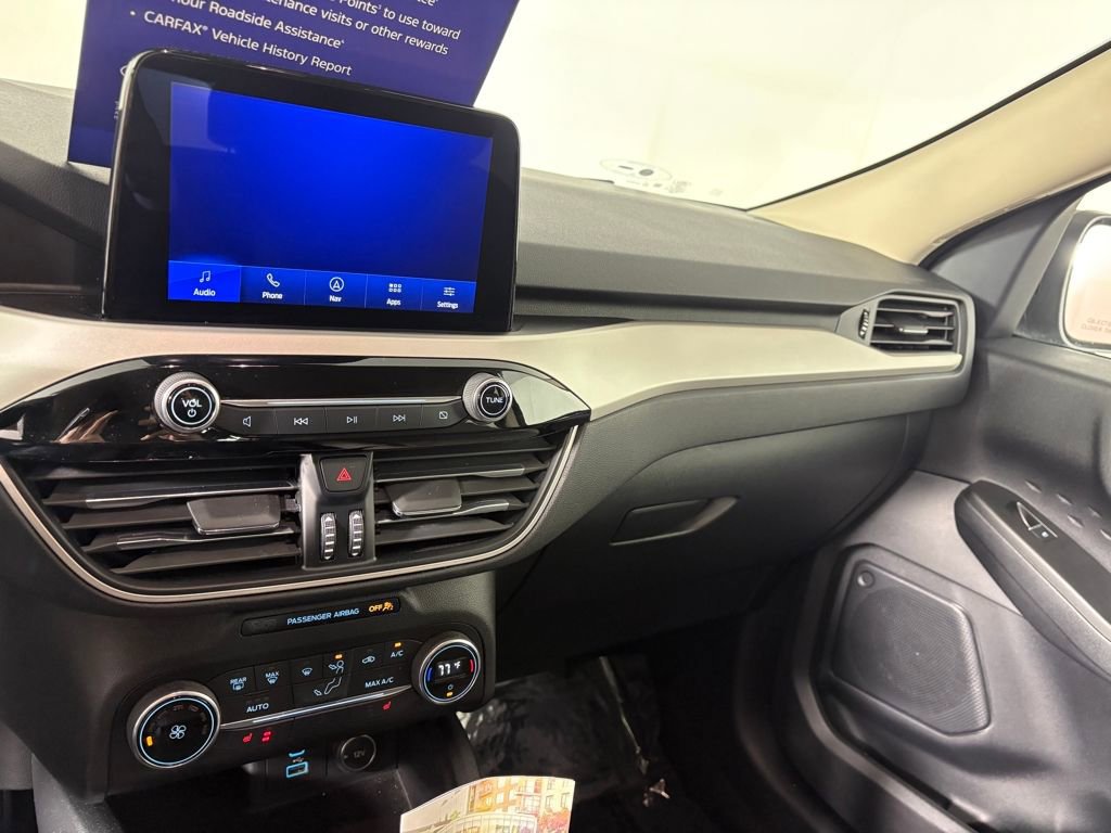 Certified 2020 Ford Escape SE image 18