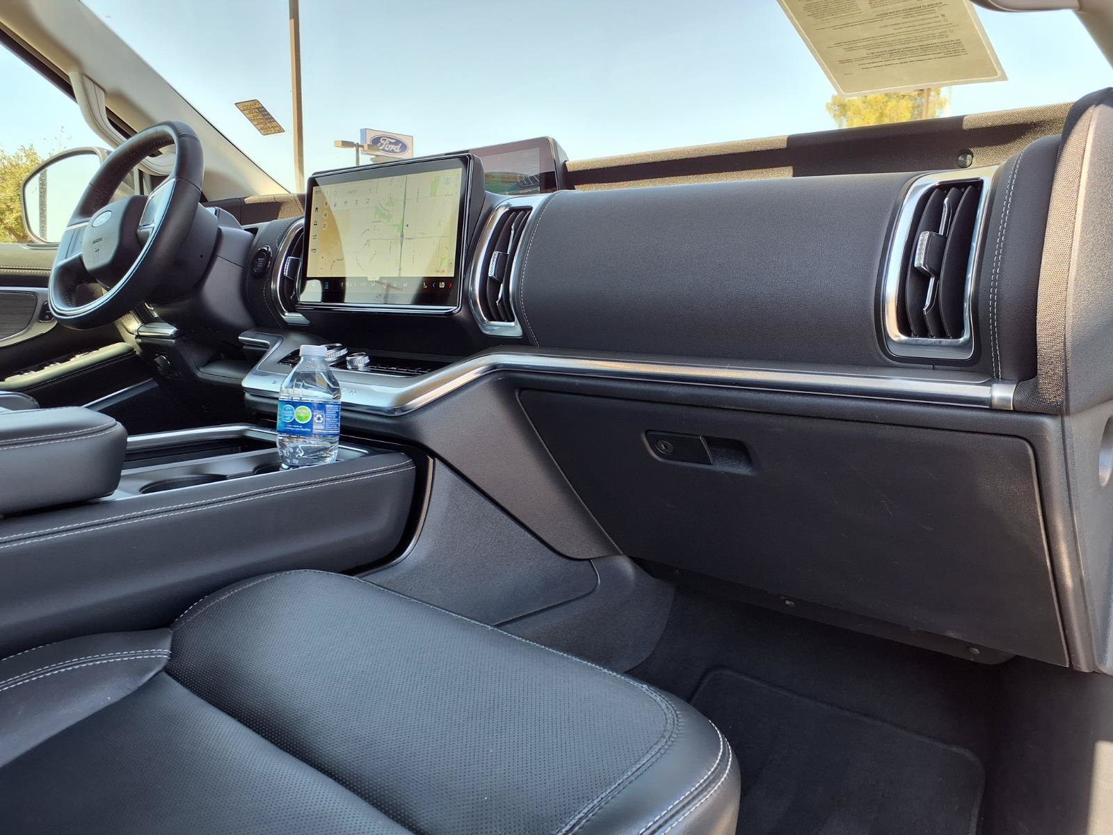 Certified 2025 Ford Expedition Platinum AWD/4WD image 10