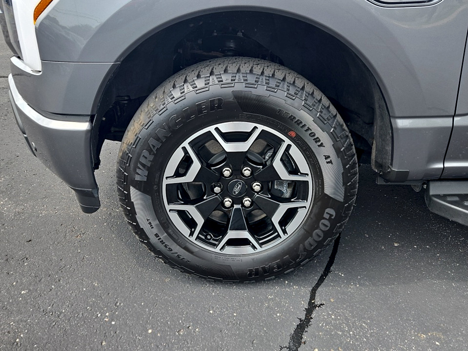 Certified 2023 Ford F150 Lightning XLT AWD/4WD image 24