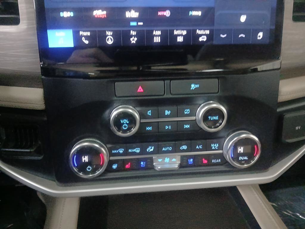 Certified 2022 Ford Expedition Limited image 16