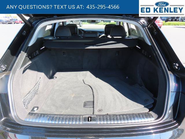 Used 2022 Audi e-tron Premium AWD/4WD image 32