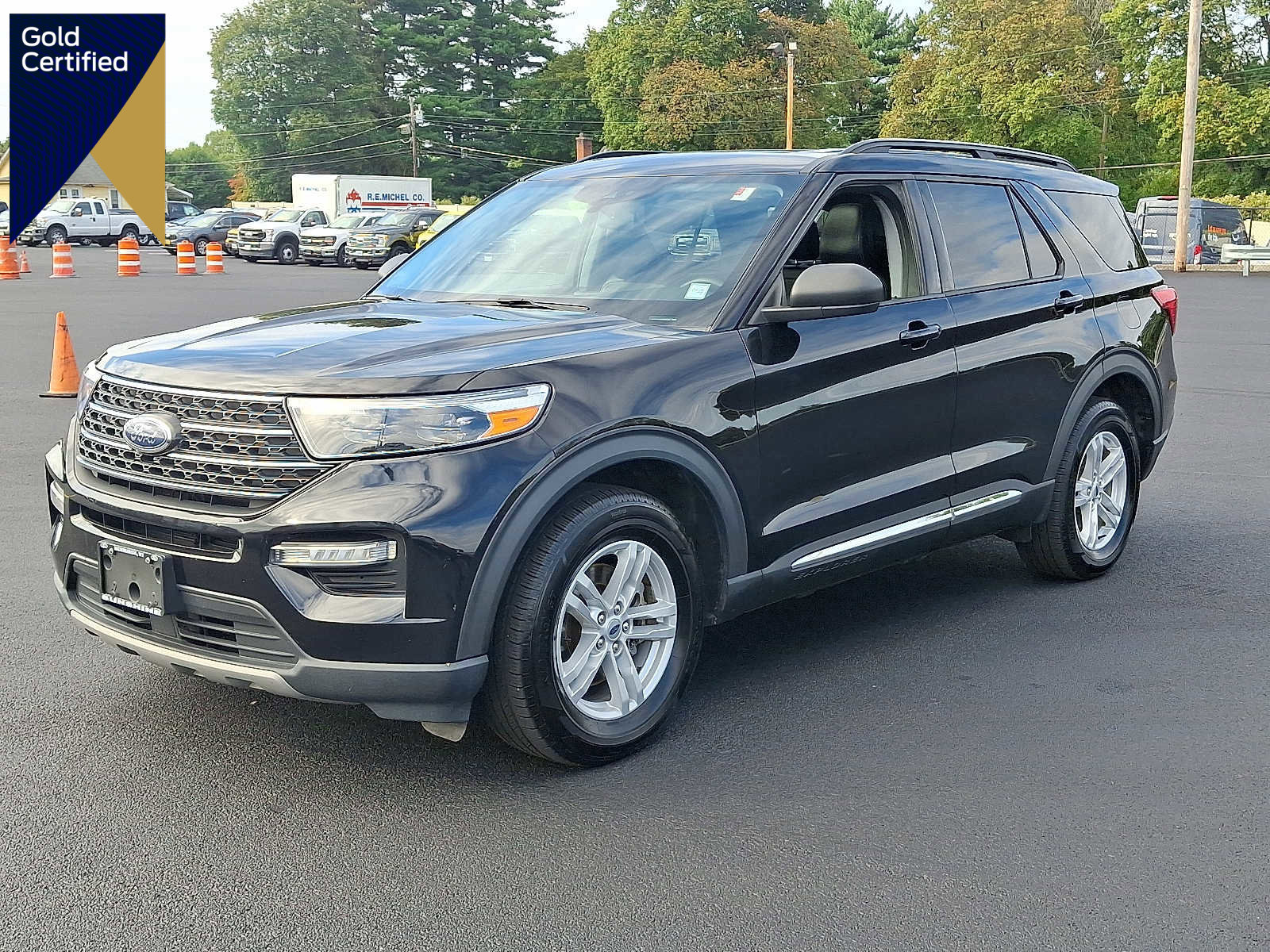 Certified 2022 Ford Explorer XLT w/ Equipment Group 202A