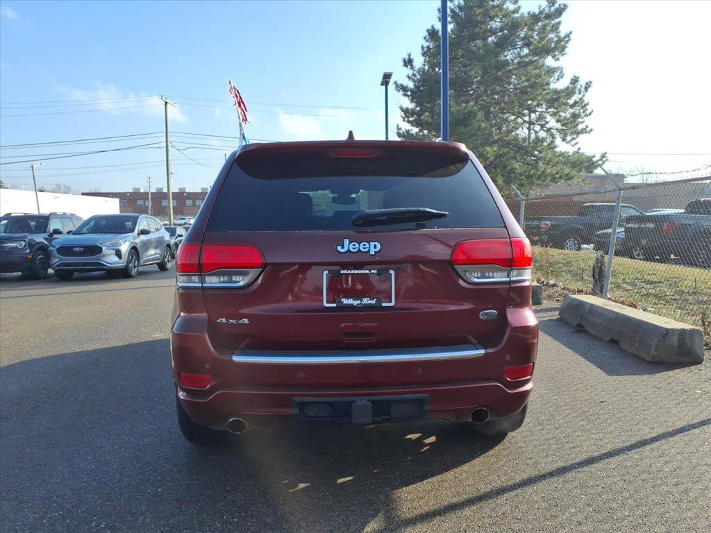 Used 2017 Jeep Grand Cherokee Overland image 3