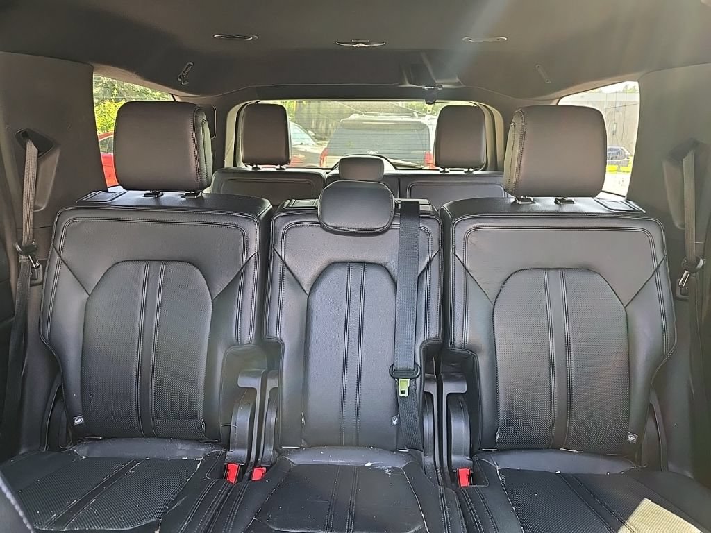 Certified 2019 Ford Expedition Limited w/ Driver Assistance Package AWD/4WD image 15