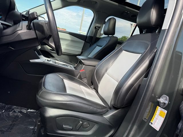 Certified 2023 Ford Explorer XLT w/ Equipment Group 202A AWD/4WD image 8