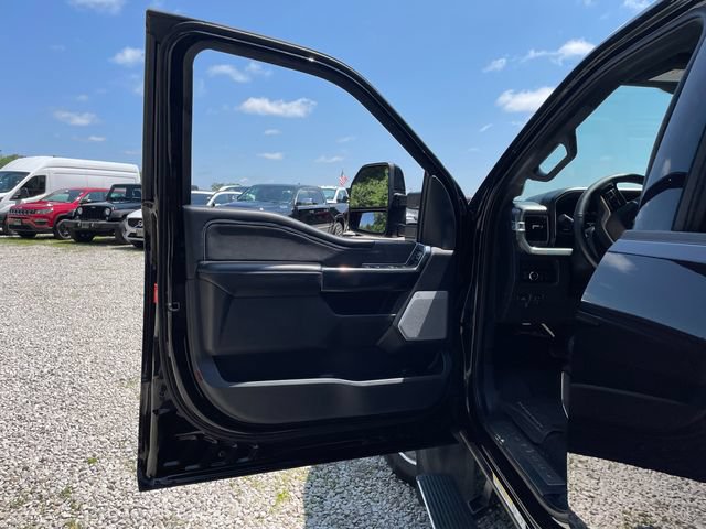 Certified 2025 Ford F450 Platinum w/ FX4 Off-Road Package AWD/4WD image 24