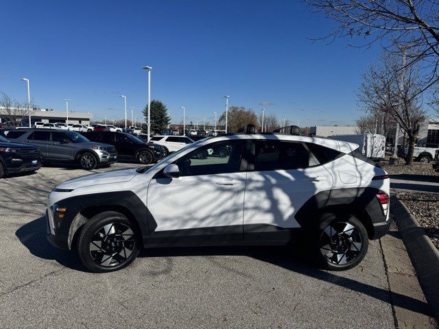Used 2025 Hyundai Kona SEL image 5