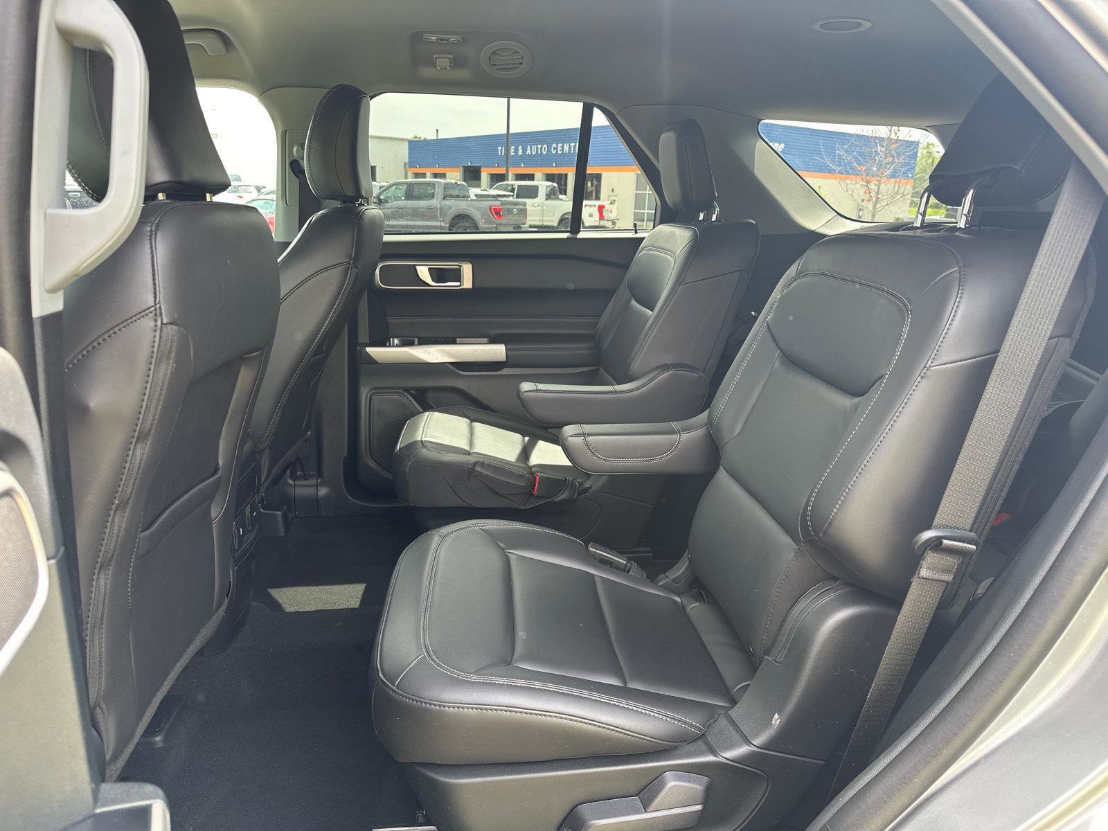 Certified 2023 Ford Explorer XLT w/ Equipment Group 202A AWD/4WD image 11
