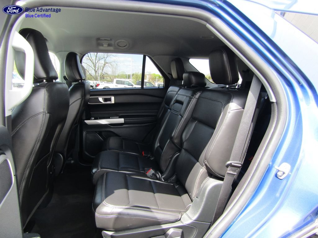Certified 2022 Ford Explorer XLT w/ Equipment Group 202A AWD/4WD image 22