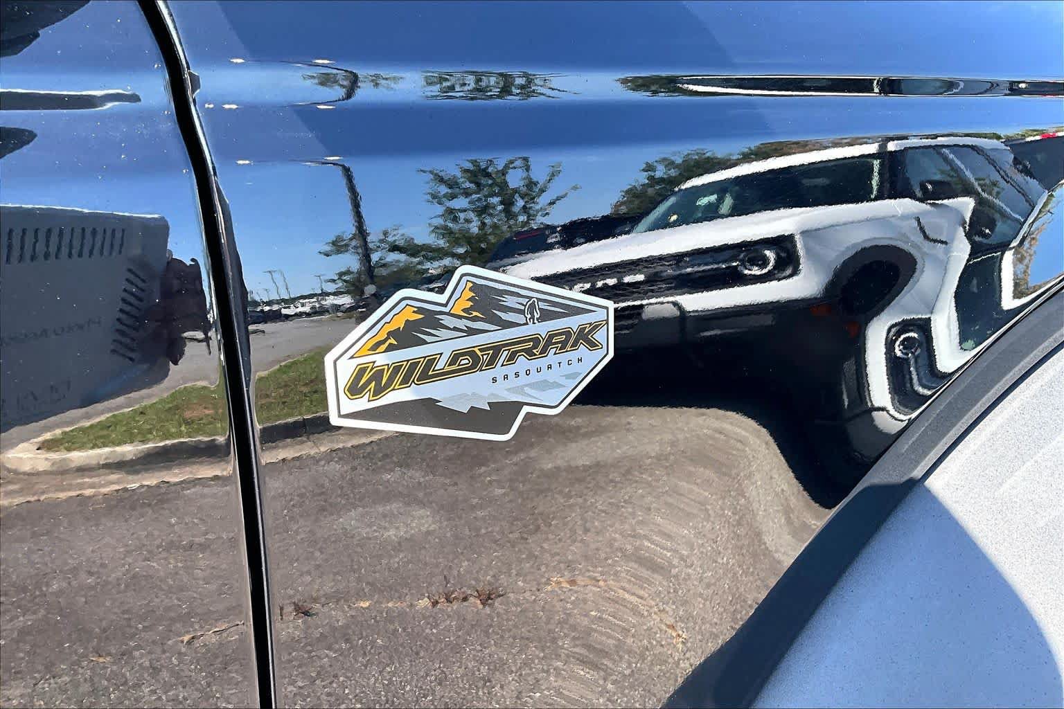 Certified 2024 Ford Bronco Wildtrak AWD/4WD image 10