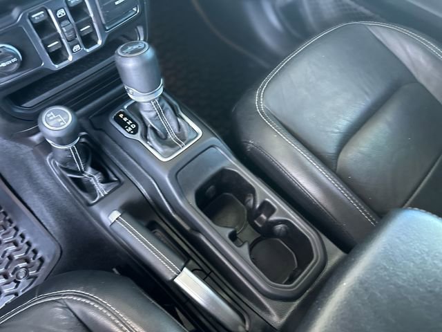 Used 2018 Jeep Wrangler Unlimited Sahara AWD/4WD image 22