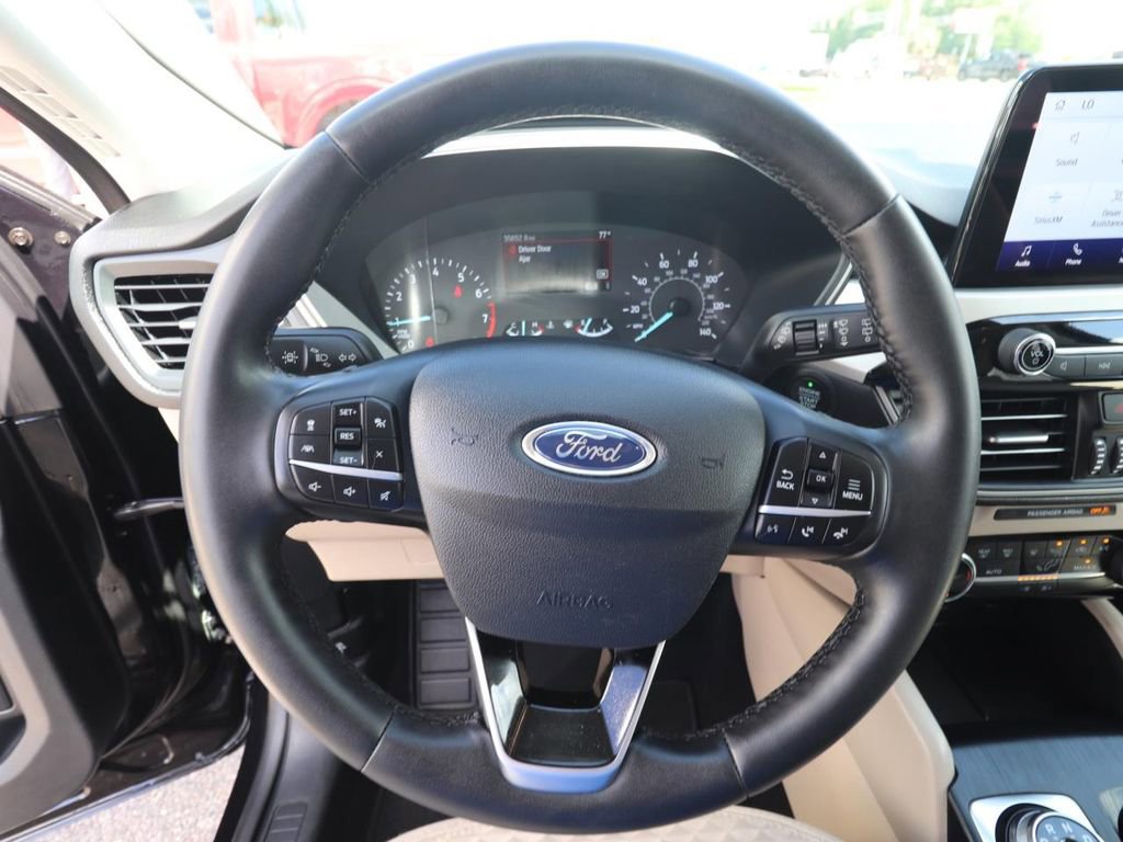 Certified 2022 Ford Escape SE w/ Convenience Package image 17