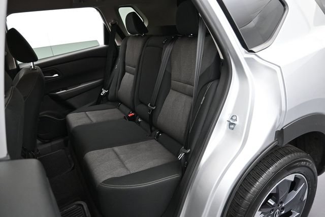 Used 2025 Nissan Rogue SV FWD image 25