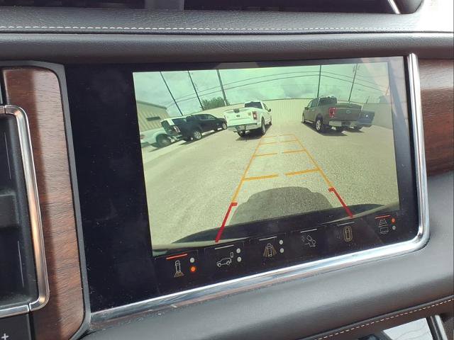 Used 2024 GMC Yukon Denali Ultimate AWD/4WD image 28