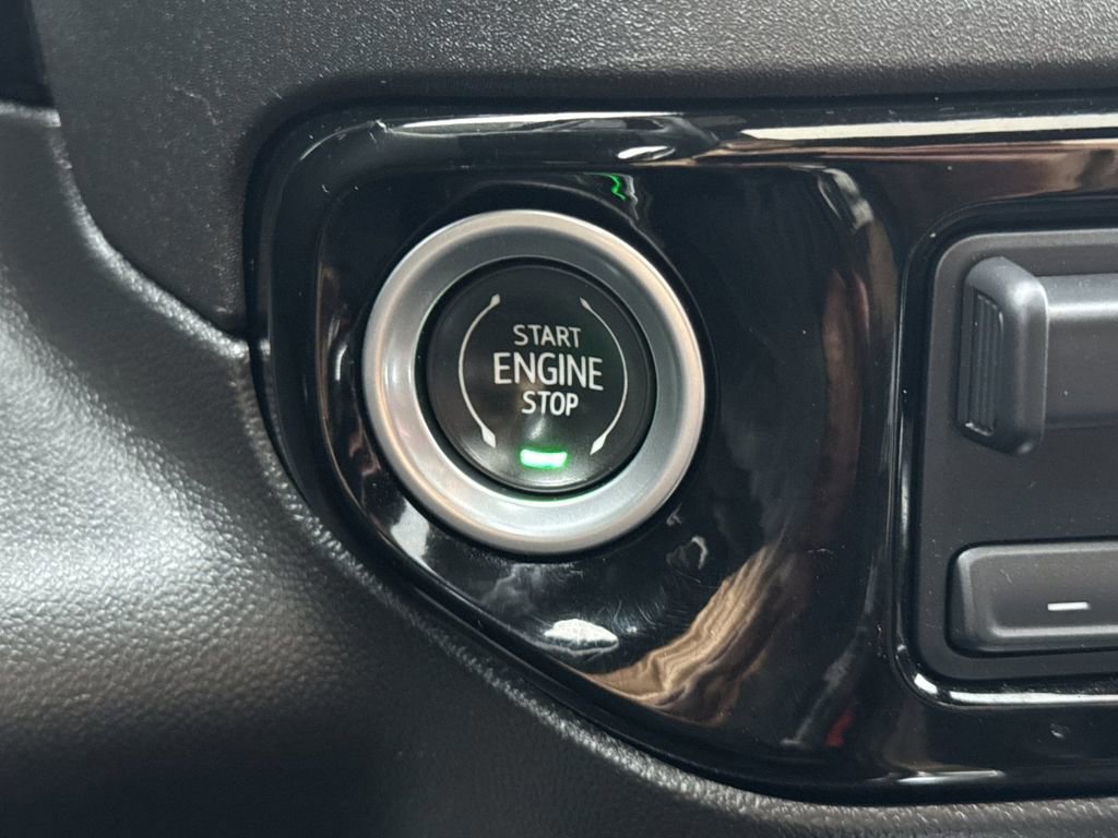 Used 2022 Chevrolet Silverado 1500 LTZ w/ Technology Package image 20