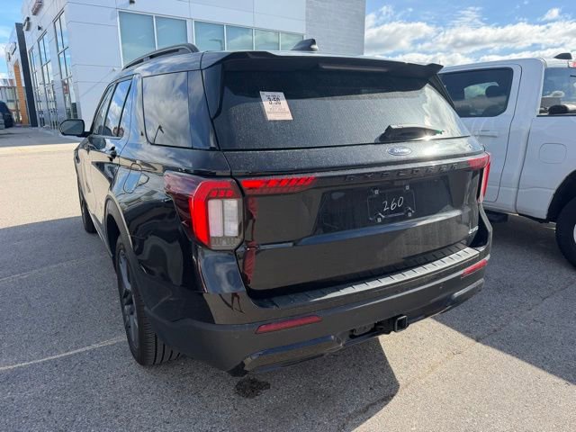 Certified 2025 Ford Explorer ST-Line w/ Premium Package AWD/4WD image 10
