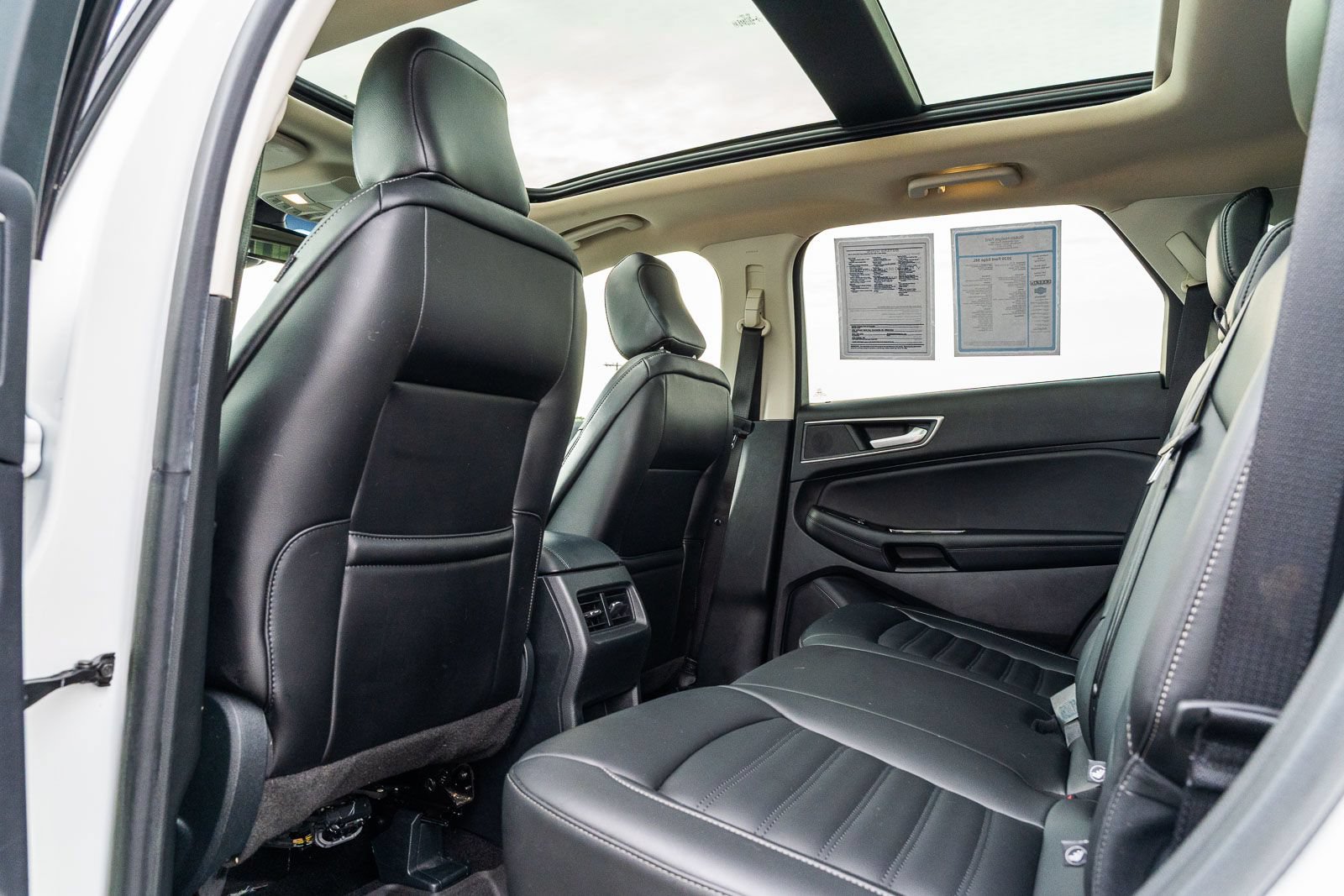 Certified 2020 Ford Edge SEL FWD image 17