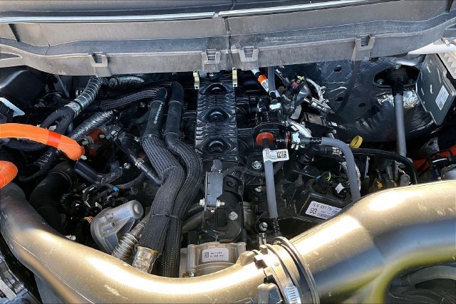 Certified 2025 Ford F150 King Ranch AWD/4WD image 32