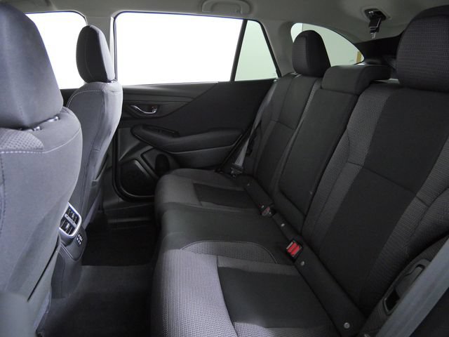 Used 2024 Subaru Outback Premium AWD/4WD image 19