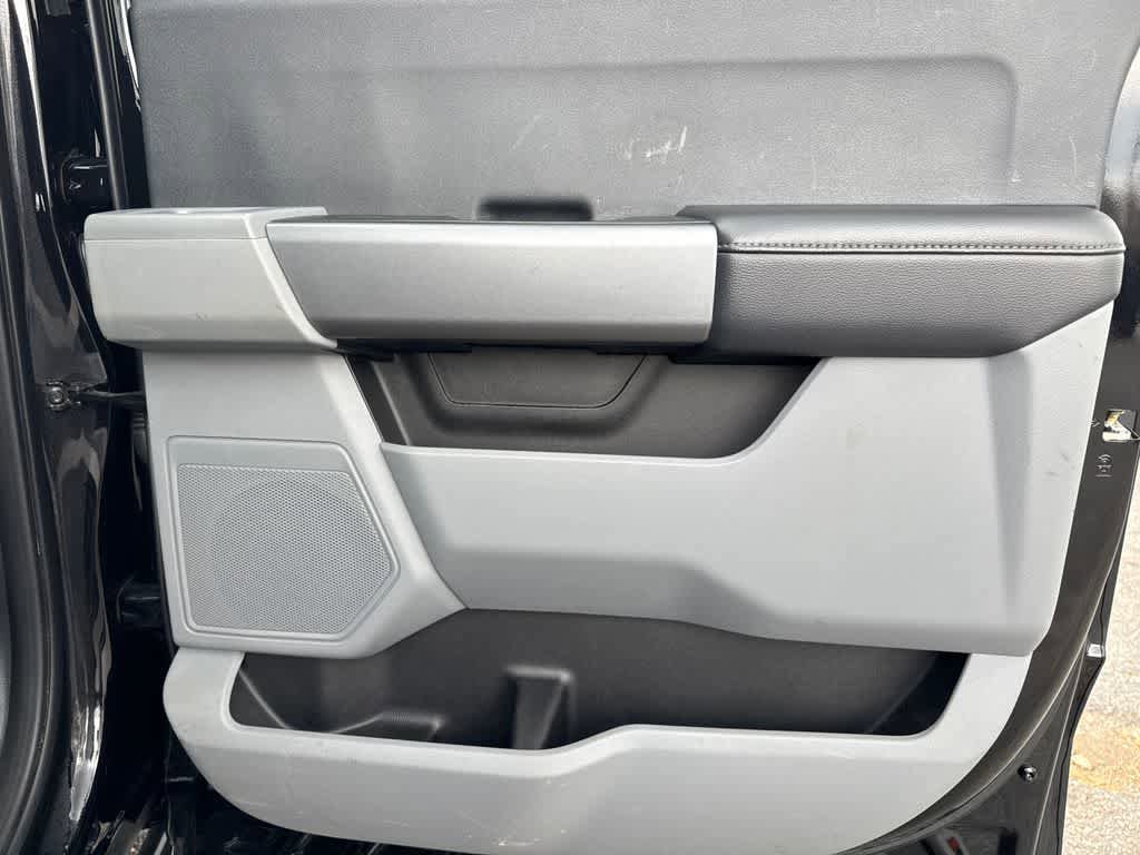 Certified 2025 Ford F250 XLT AWD/4WD image 29