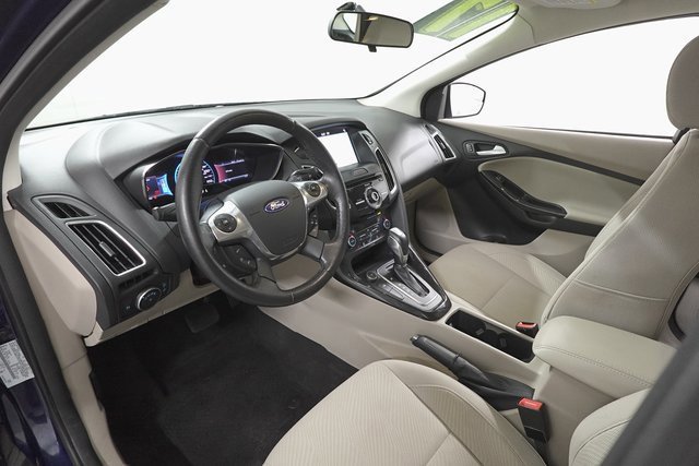 Certified 2017 Ford Focus Electric Hatchback image 17