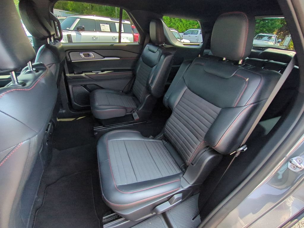 Certified 2026 Ford Explorer ST-Line AWD/4WD image 15