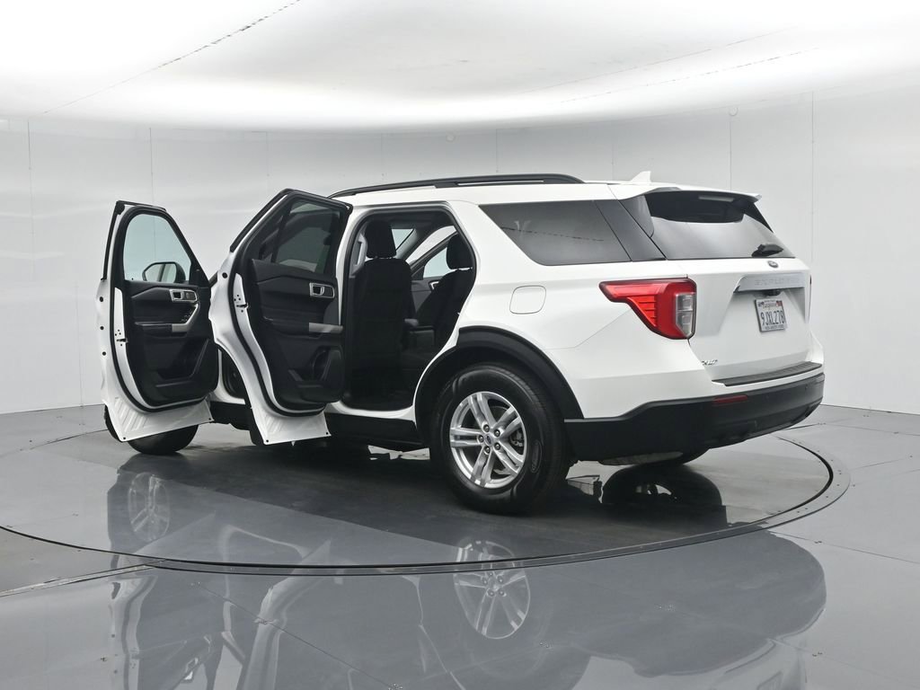 Certified 2023 Ford Explorer XLT RWD image 38