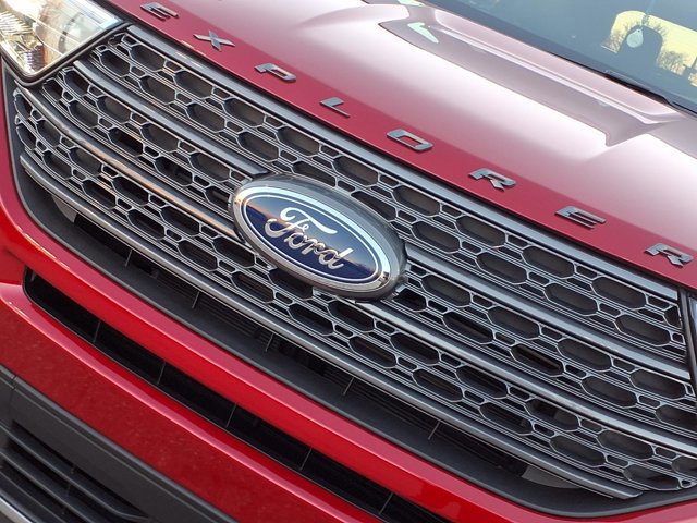 Certified 2023 Ford Explorer XLT w/ Equipment Group 202A image 30