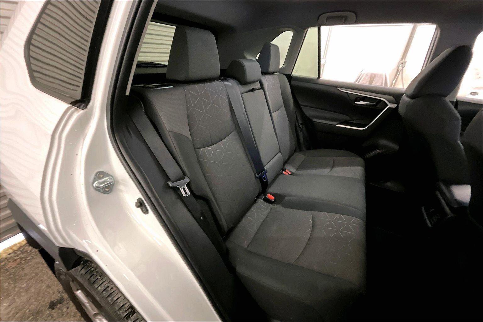 Used 2023 Toyota RAV4 XLE image 26