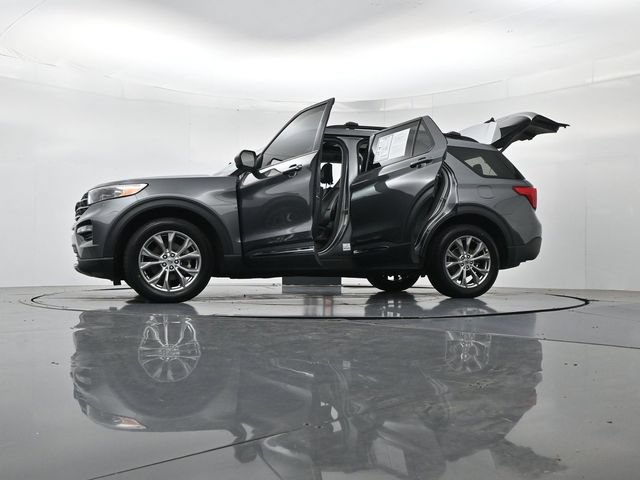 Certified 2023 Ford Explorer XLT w/ Equipment Group 202A AWD/4WD image 64