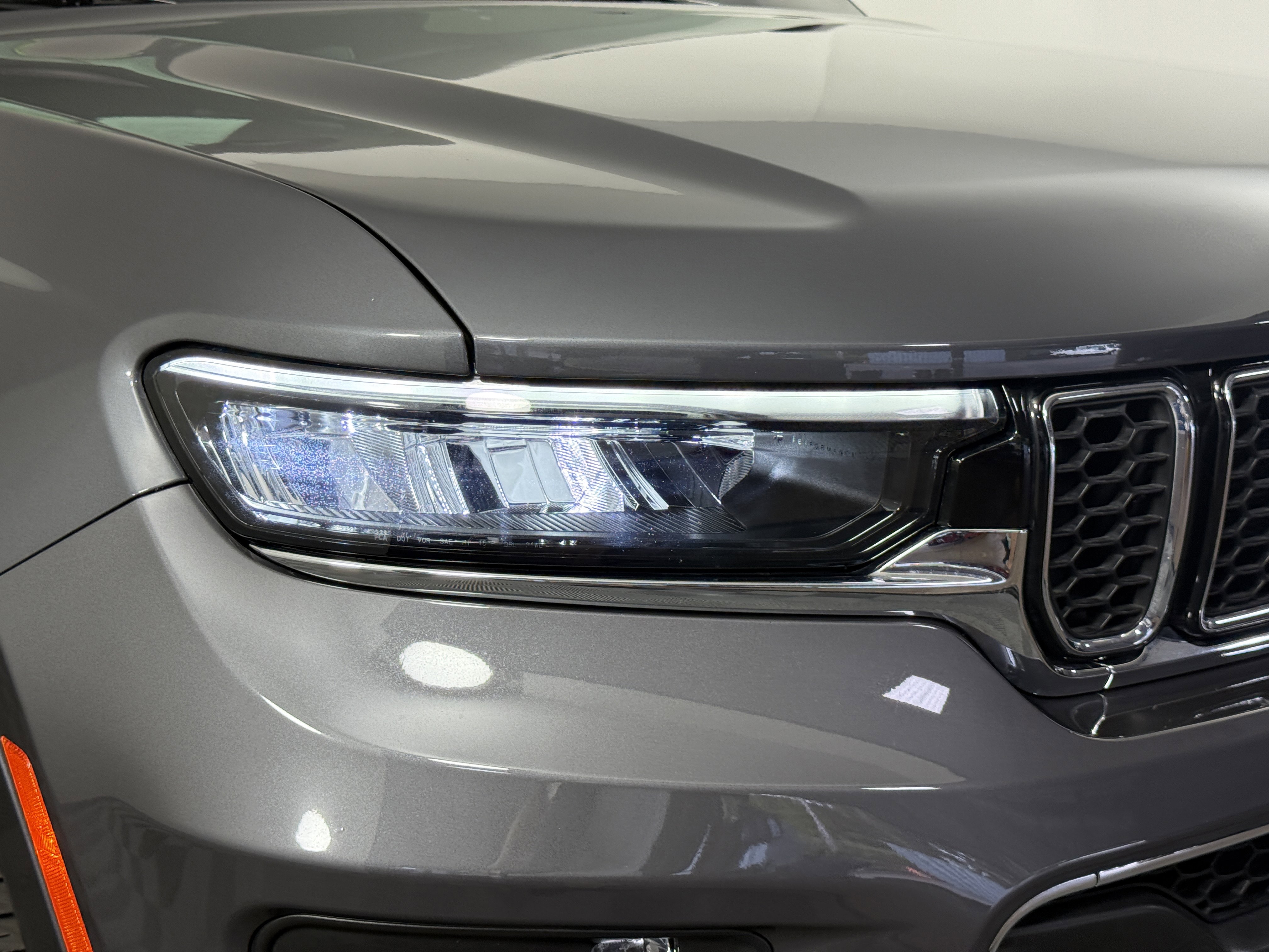 Used 2022 Jeep Grand Cherokee Overland w/ Adv Protech Group III image 7