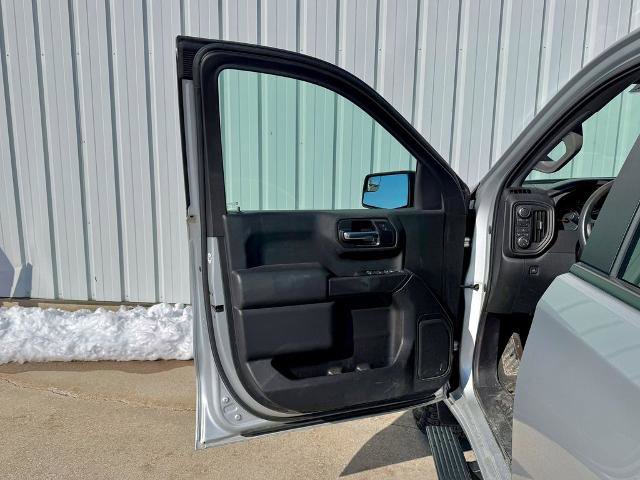 Used 2019 Chevrolet Silverado 1500 Custom Trail Boss w/ Custom Convenience Package image 14