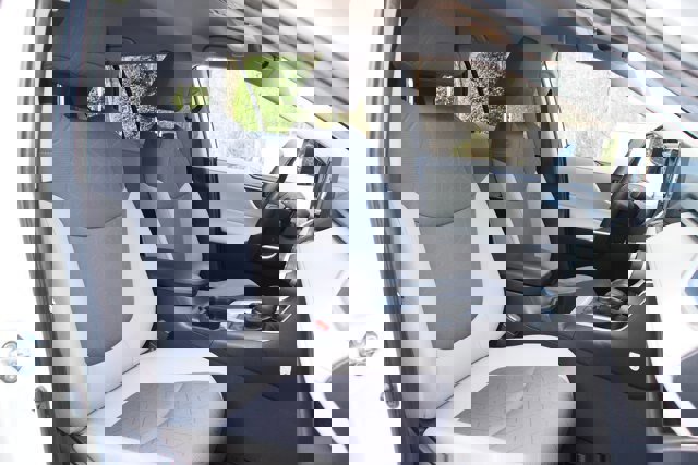 Used 2022 Toyota RAV4 XLE image 11