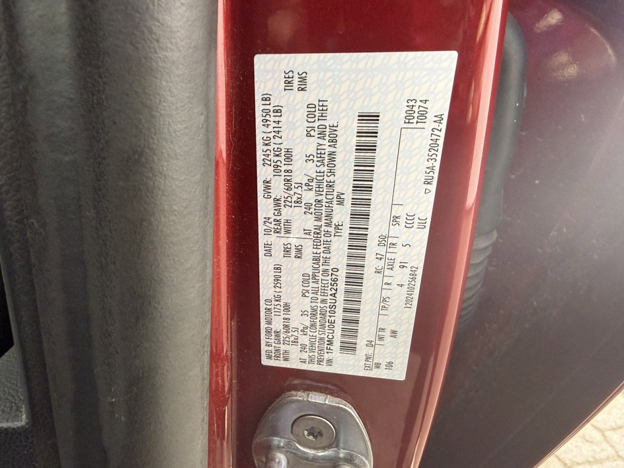 Certified 2025 Ford Escape SE w/ PHEV Premium Package FWD image 25