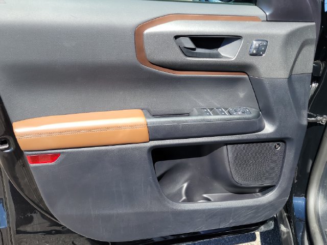 Certified 2025 Ford Bronco Sport Outer Banks w/ Outer Banks Tech Package+ AWD/4WD image 7