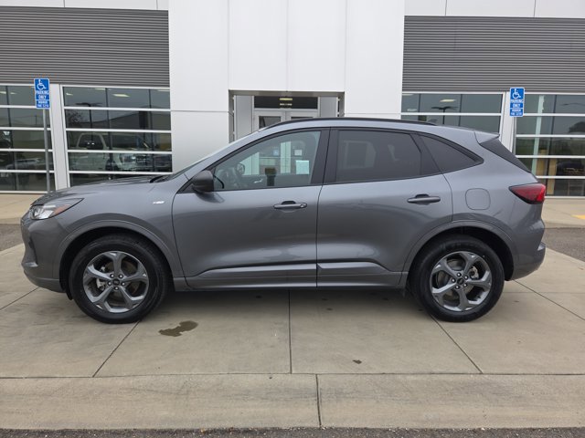 Certified 2024 Ford Escape ST-Line image 2