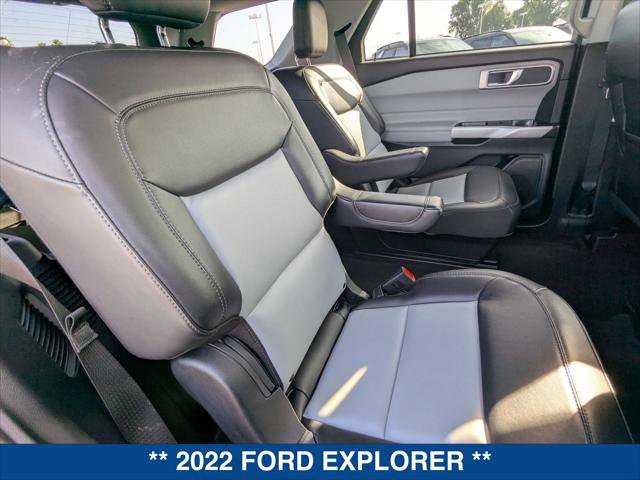 Certified 2022 Ford Explorer XLT w/ Equipment Group 202A image 19