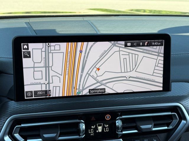 Used 2025 BMW X4 M40i AWD/4WD image 5
