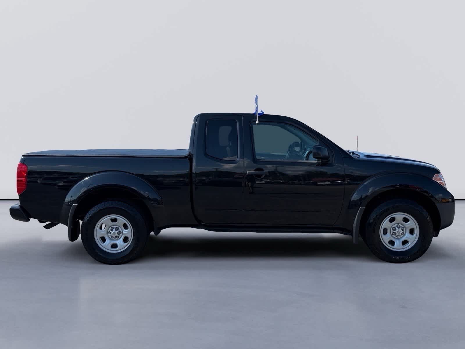Used 2021 Nissan Frontier S AWD/4WD image 6