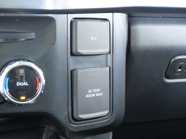 Certified 2025 Ford F350 Lariat w/ Lariat Ultimate Package AWD/4WD image 24