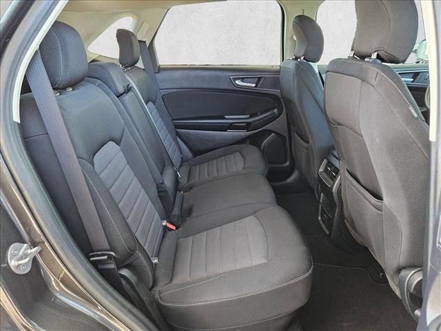 Certified 2019 Ford Edge SE image 18