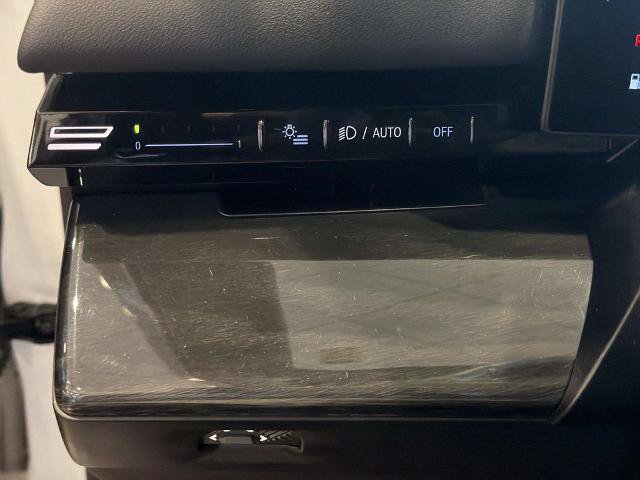 Used 2024 BMW 530i w/ M Sport Package RWD image 25