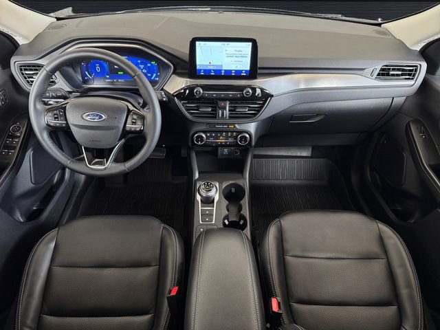 Certified 2022 Ford Escape Titanium AWD/4WD image 10