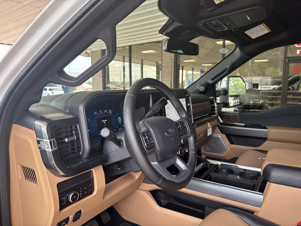 Certified 2025 Ford F250 Lariat w/ Lariat Ultimate Package AWD/4WD image 9